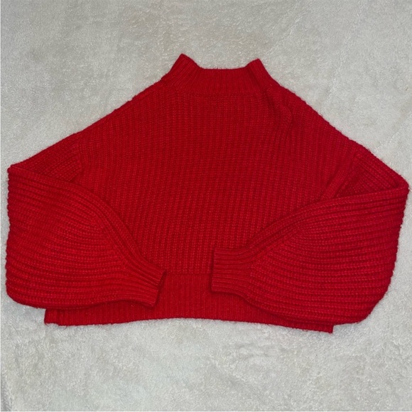 Kaari Blue Red Cable-Knit Cropped Cowlneck Sweater - Picture 6 of 8